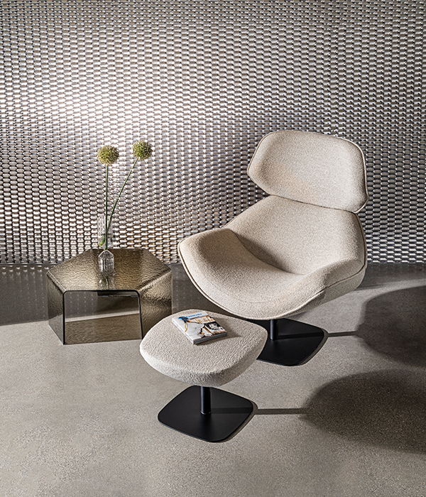 ALISIA FOOTREST gallery1